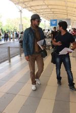 Irrfan Khan snapped at airport on 2nd Feb 2016